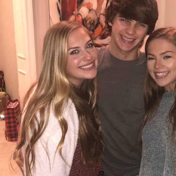 Meet your Posher, Bella - Picture 1 of 1